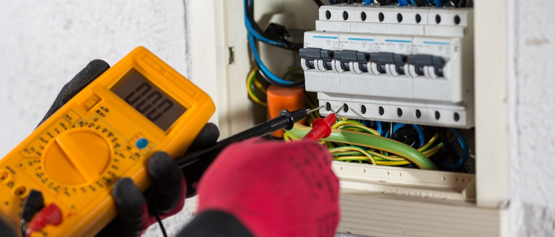 Electricians WD6